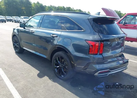 2022 Kia Sorento Sx z USA, uszkodzony, nr VIN 5XYRK4LF4NG102511